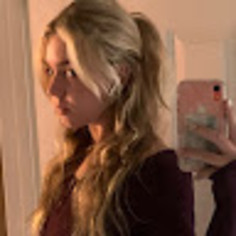 Meet your Posher, Caroline